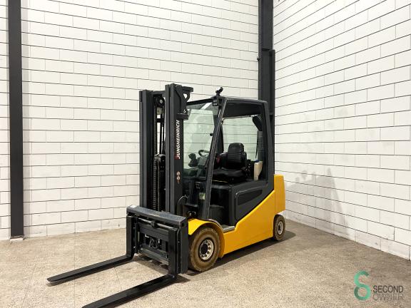 Jungheinrich EFG 425k WKH6.073 1  9657
